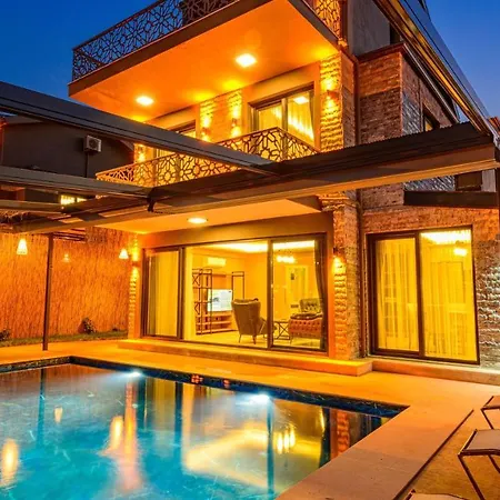 فيلة Soeguet 4 - 4 Bedroom With Jacuzzi In *