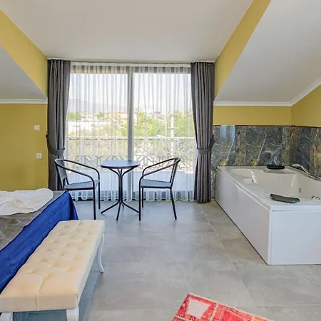 Soeguet 4 - 4 Bedroom With Jacuzzi In فيلة